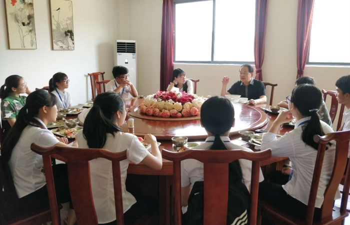 微信图片_20180524162207_副本.jpg