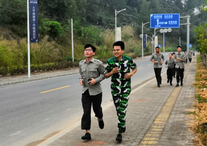 2_副本.jpg