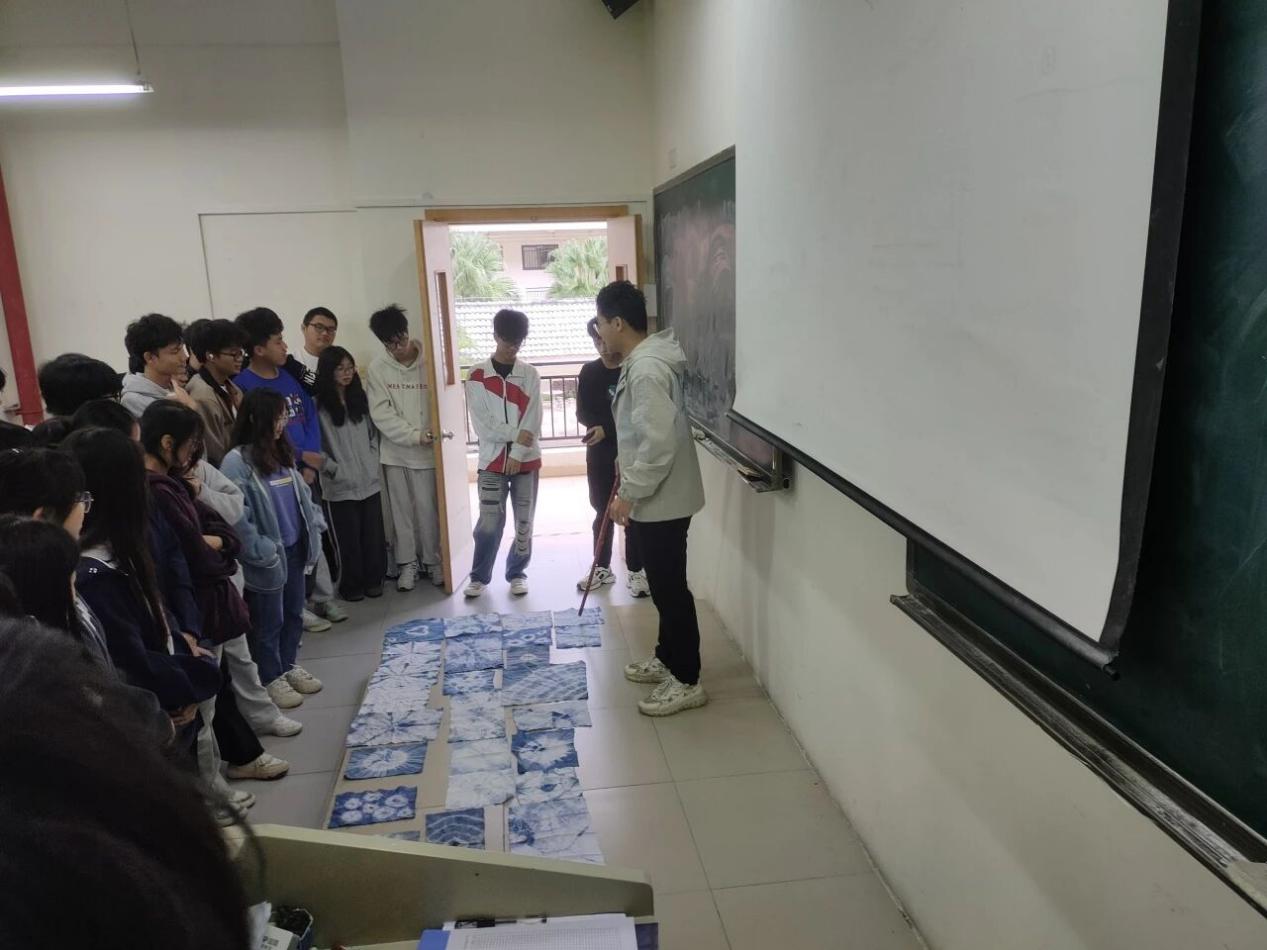 09da50fb7287ec6beaab7ae70c3bc6e4