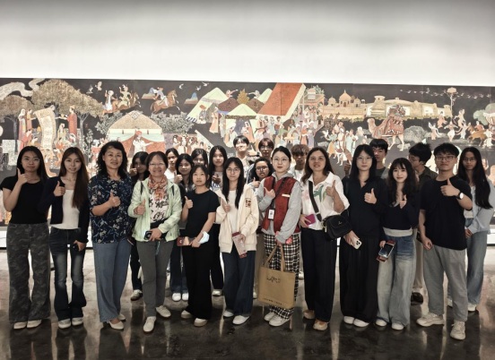 一念入敦煌，美育润芳华｜学校师生沉浸式赴约千年丝路美学盛宴