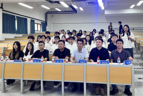 “校企共育 筑梦前行”深圳市冠品宅配家居有限公司订单培养双选会暨订造家俬实务结课展示圆满落幕