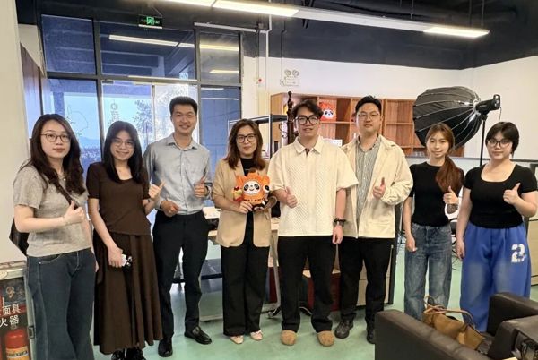 顺德产业学院&碧桂园文商旅集团|文创纪念品直播实训现场直击!