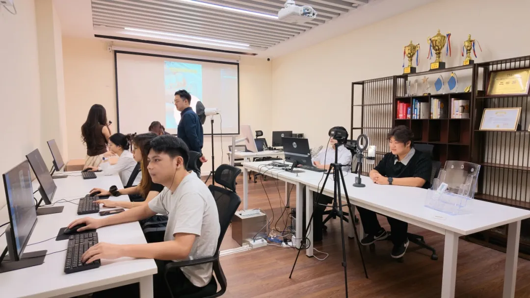 C:\Users\BGY\Desktop\美图批处理照片\640 (14).png
