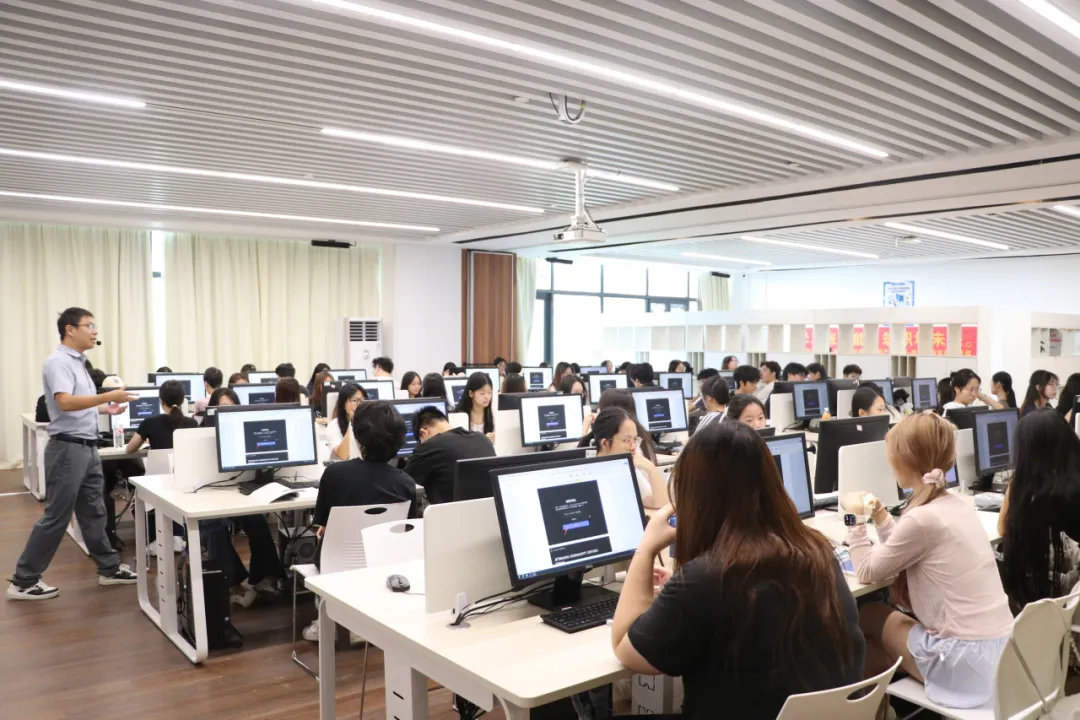 C:\Users\BGY\Desktop\美图批处理照片\640 (13).png
